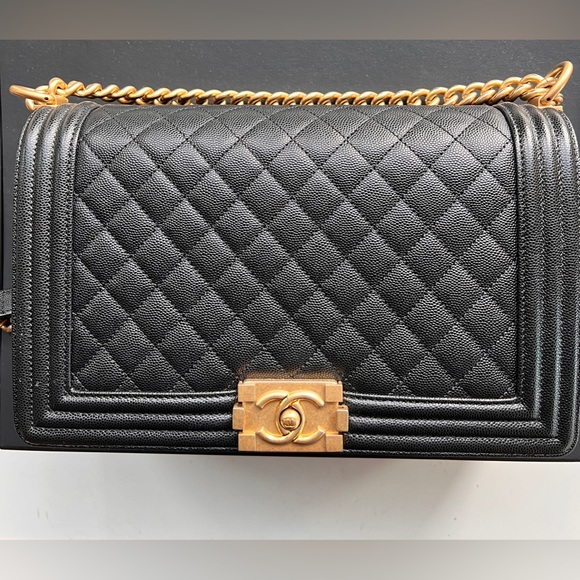 RECEIPT Chanel Le Boy Caviar Flap Black GHW Medium - Picture 3 of 14